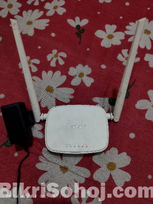 Tenda N300 Router